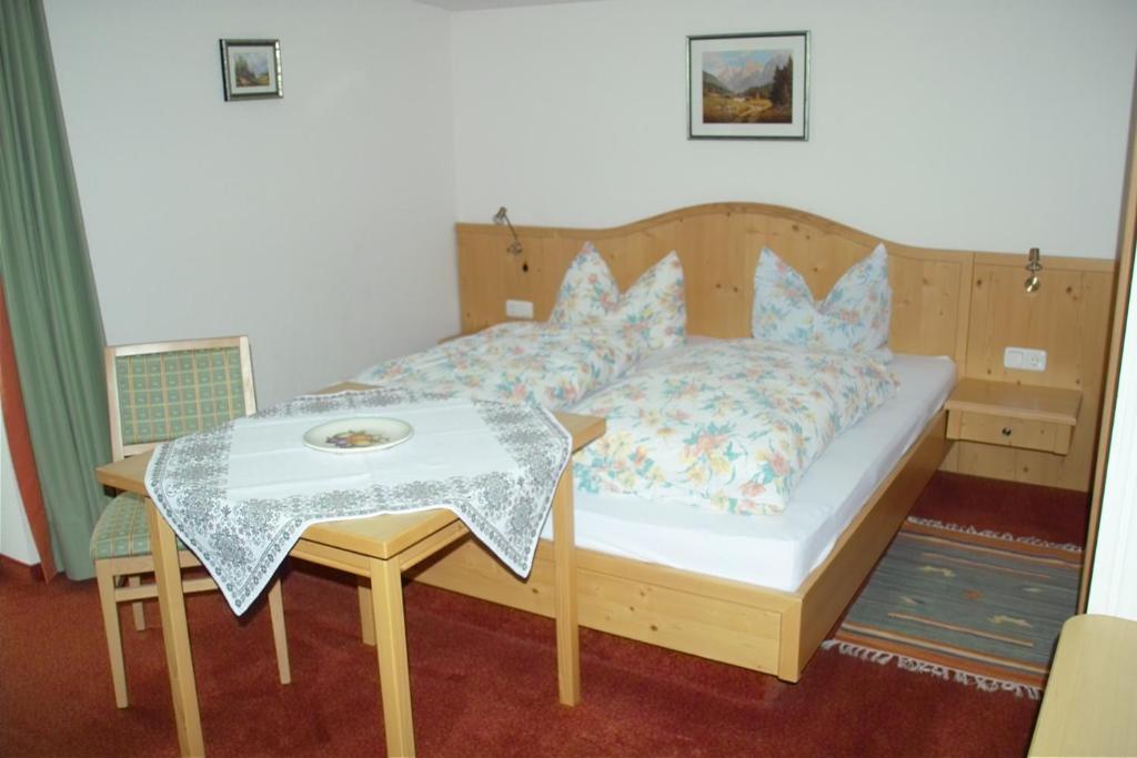 Gasthof Alpenblick Hotel Hirschegg  Bilik gambar